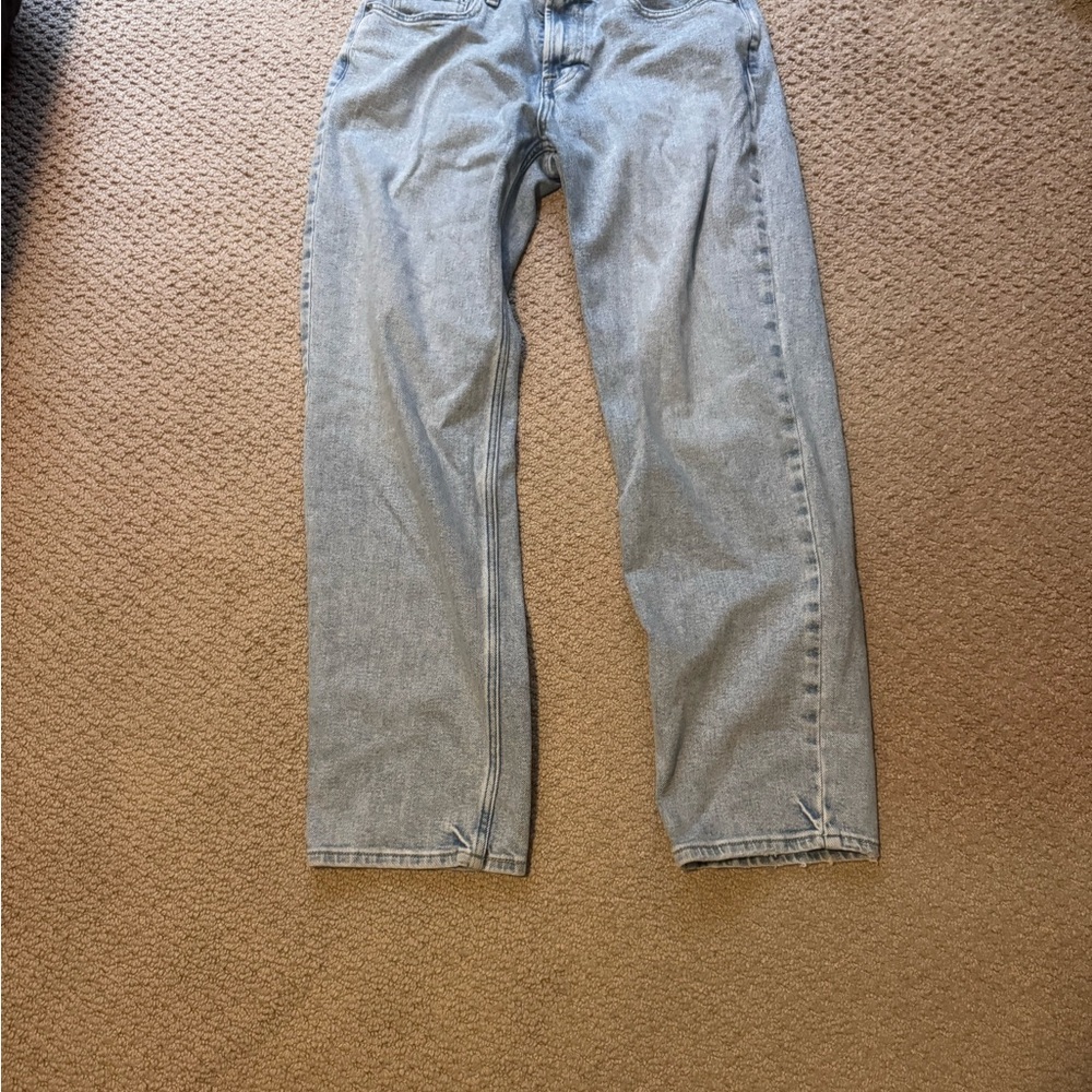 Hollister Gray Relaxed Jeans with Modern Comfort